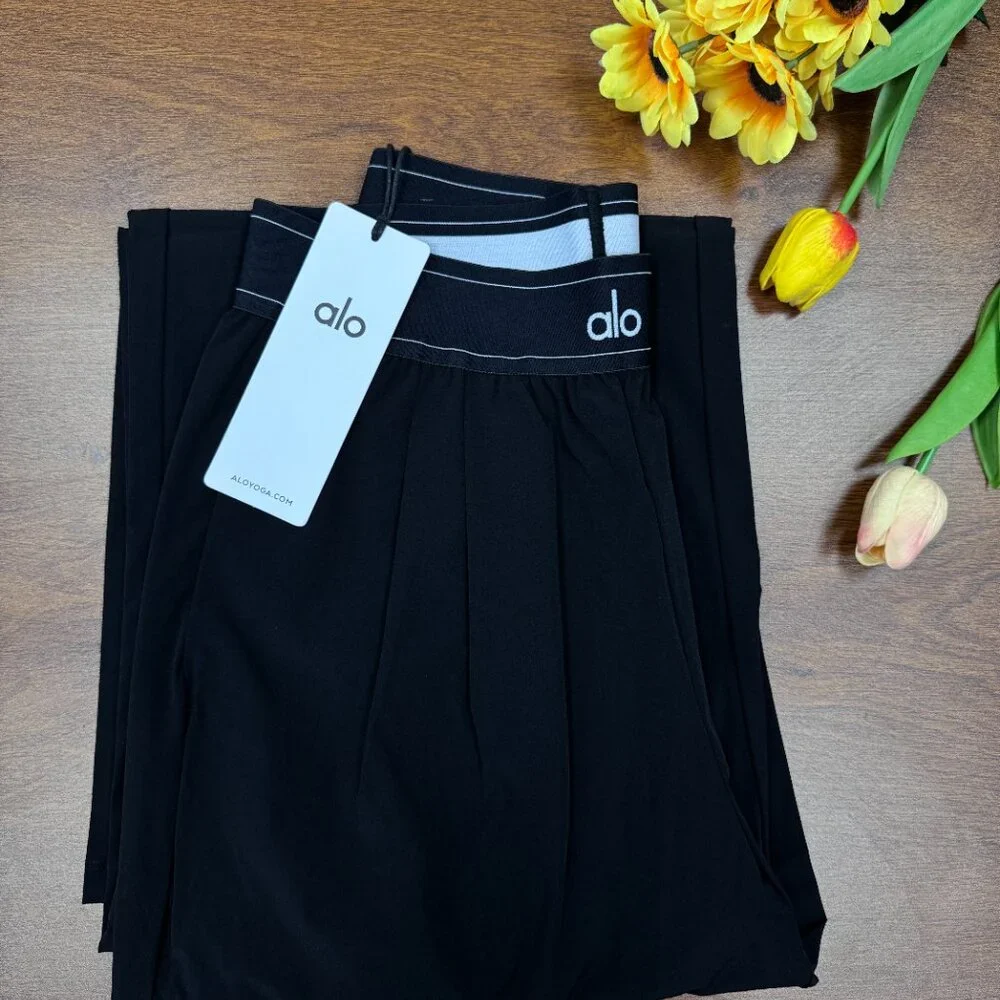Brand new ALO Yoga Suit Up Trouser Black (Regular)👖👖 - Picture 6 of 10